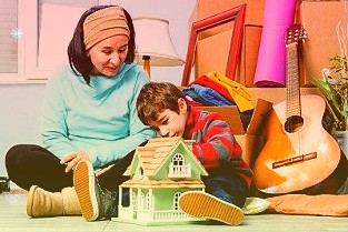 海力风电：公司主营业务为风电设备零部件的研发、生产和销售桩基及导管架等