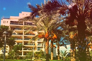 现代汽车是受去年年初开始的全球性汽车芯片短缺影响的厂商之一